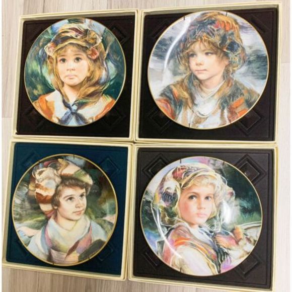 Francisco Masseria Collectors International By Royal Doulton 4s Plates-girls
